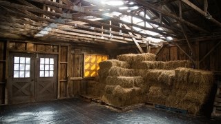 Farm feed storage фото